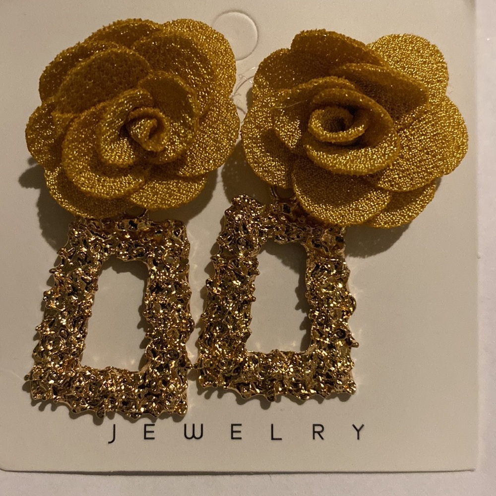 ✨❤️ Statement Rainbow Floral Drop Earrings | Gold Textured Rectangle Dangle 💛✨ - Picture 7 of 16